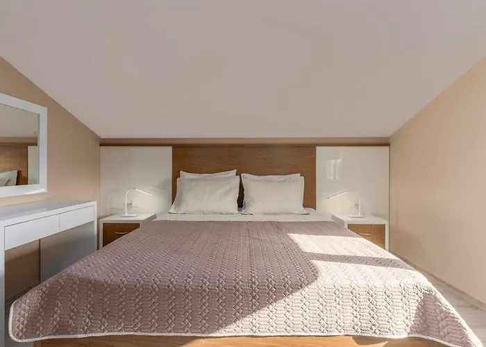 La Perla Premium 포레치