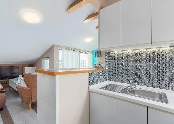 La Perla Premium 게스트하우스 4*